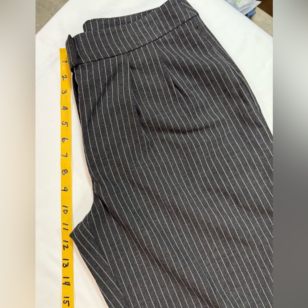 OPEN EDIT Gray pinstriped wide leg pleated front pants size S - Picture 15 of 16